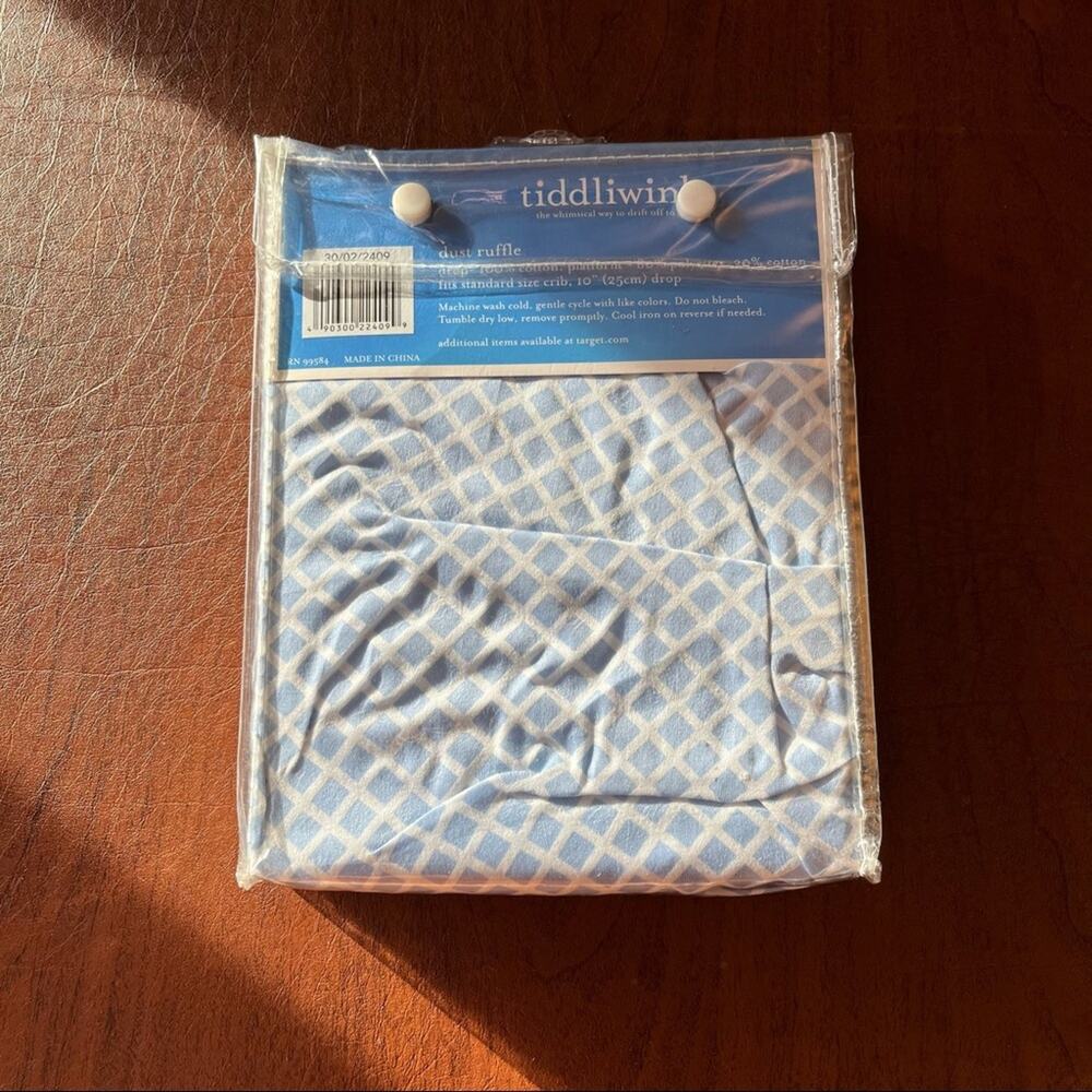 Tiddliwinks Diamond Pattern Dust Ruffle Blue White - Picture 2 of 12